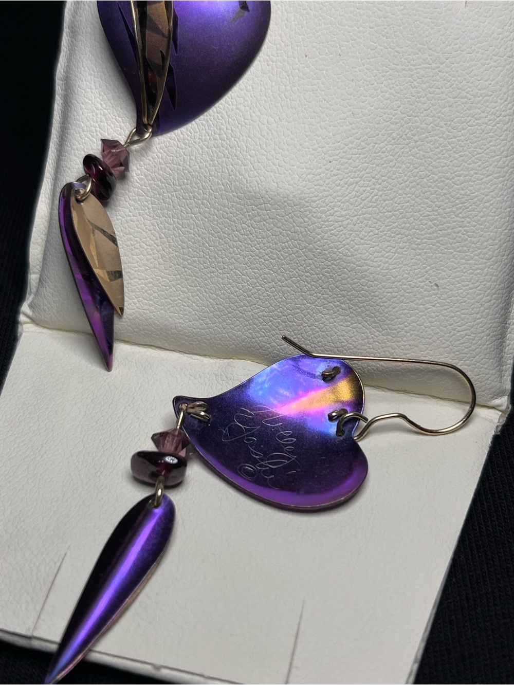 Vintage Holly Yashi Signed Purple Niobium Heart Dangle Earrings 14K Gold Hooks